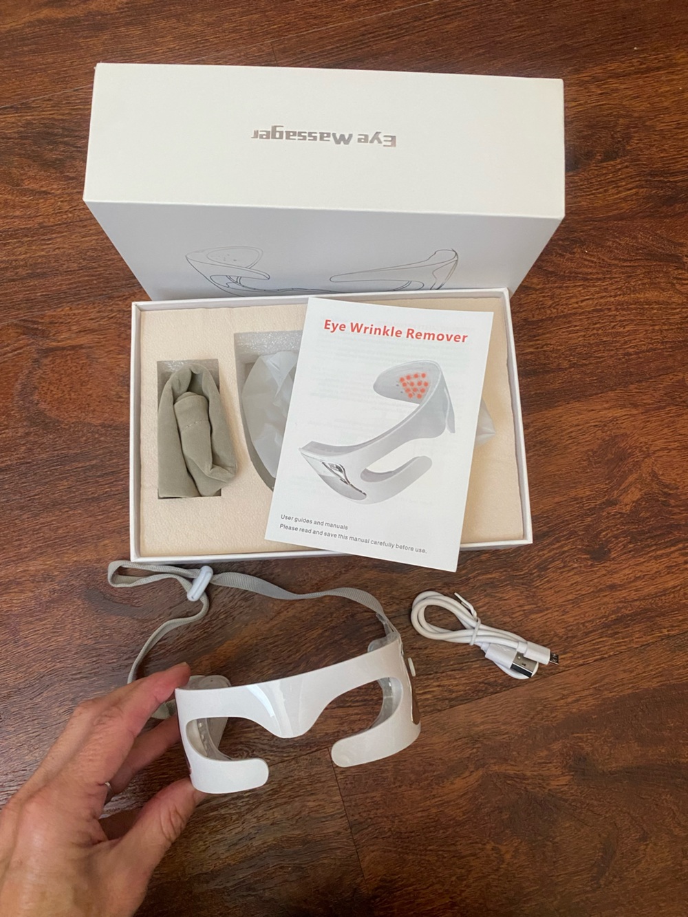 Eye Wrinkle Remover red light/ Eye Massager —